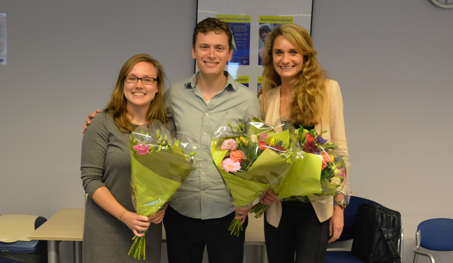 Van links naar rechts: Mariska Vos, winnaar van de CAT-middag 2016, Simon Meester, winnaar tweede plaats, Dayenne Ubachs, winnaar publieksprijs 2016. (Foto: Hedwich Breuker)